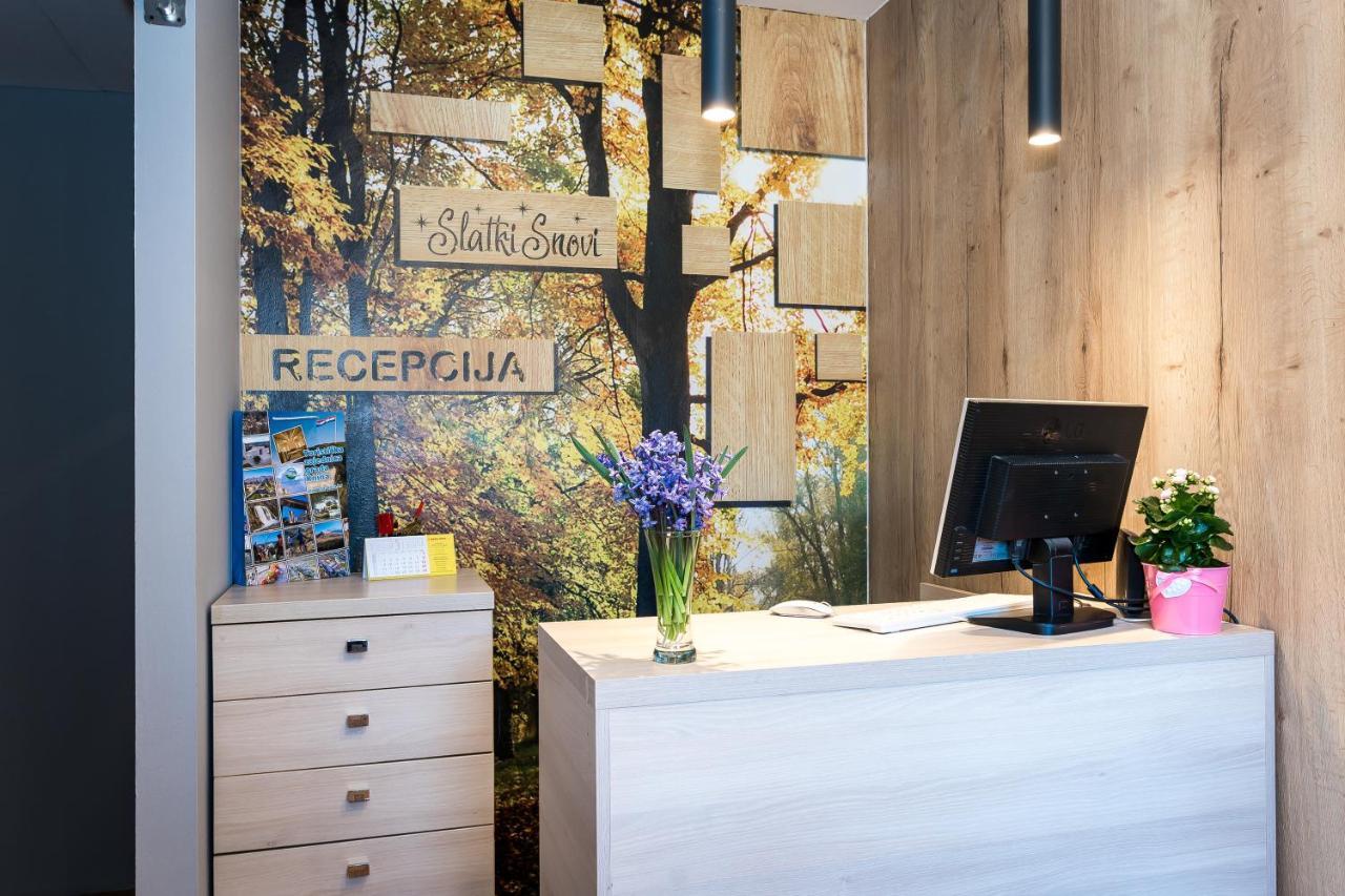 Guest House Slatki Snovi Knin Bagian luar foto