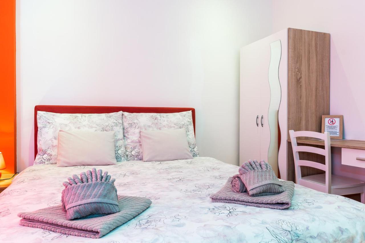 Guest House Slatki Snovi Knin Bagian luar foto
