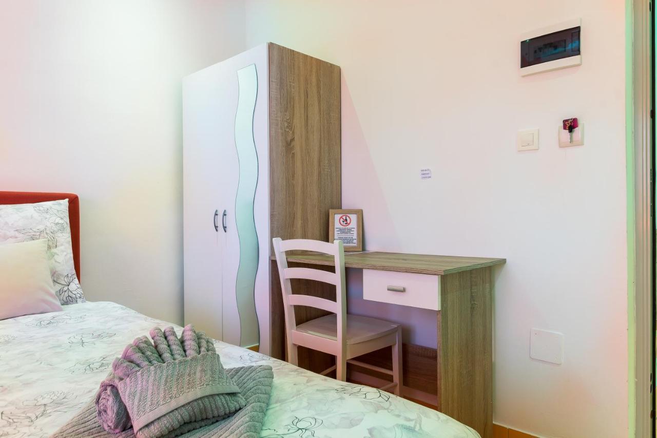 Guest House Slatki Snovi Knin Bagian luar foto
