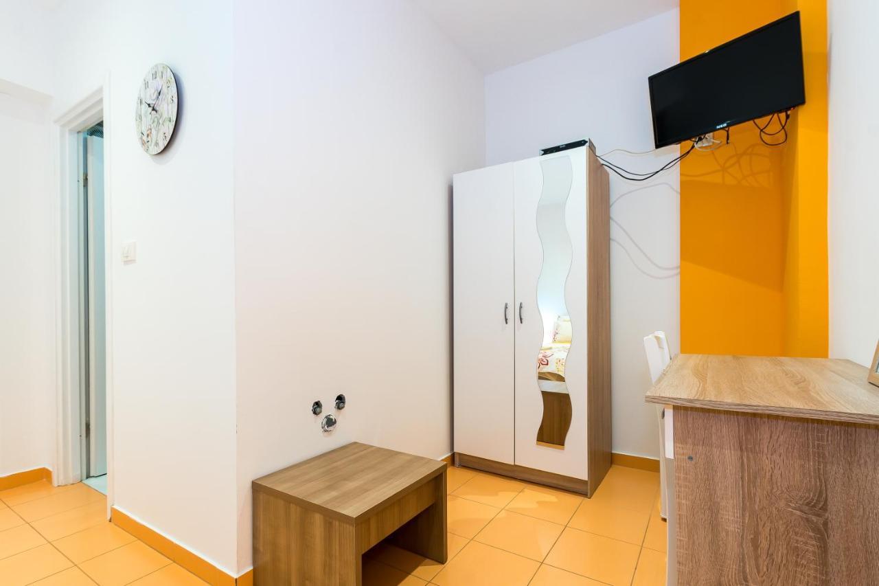 Guest House Slatki Snovi Knin Bagian luar foto