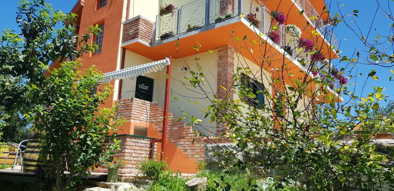 Guest House Slatki Snovi Knin Bagian luar foto